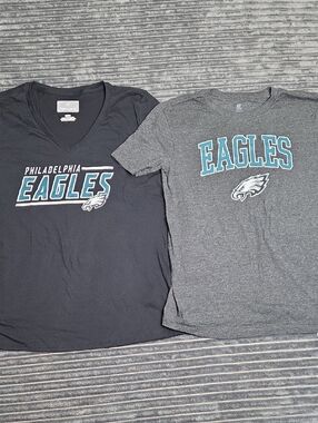 Fanatics Black Tee with White Logo and Tag Print